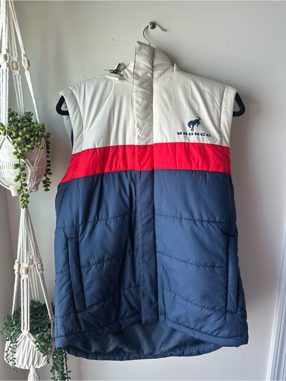Bronco Colorblock Puffer Vest - Navy, Red & Cream